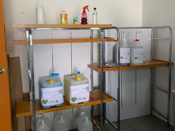 Under Ipoh Refill, customers bring their own co<em></em>ntainers to refill cleaning products such as floor and toilet cleaners, hair and body shampoo, detergents or dishwashing liquids. — Picture via Facebook/ IpohRefill